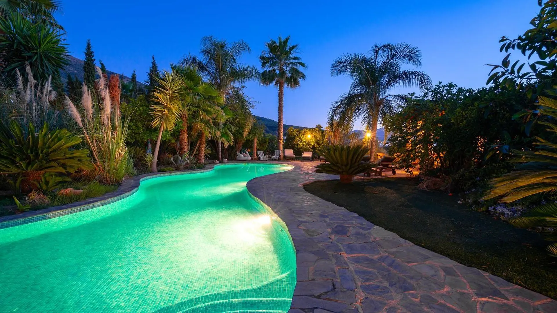 Casa De Laila - Magical Exclusive Andalucian Place Of Beauty & Tranquillity Alhaurín el Grande